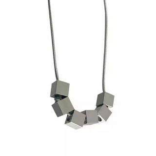 【MA024】メンズファッションボックスネックレスペンダントハイエンドジュエリースネークチェーンアクセサリーステンレスチェーン