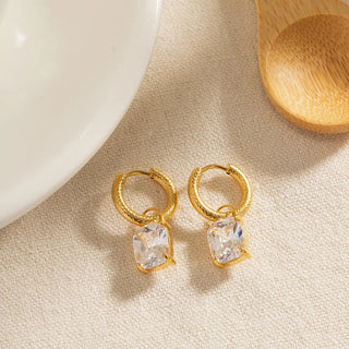 【IA2143】ステンレススチール 18K ゴールドメッキ スクエアジルコンハギーピアス 女性用