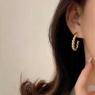【IA1112】ファッション ステンレススチール ミニマリスト ジュエリー 18K ゴールドメッキ ツイストロープ C型フープピアス ジュエリー レディース用