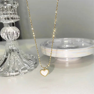 【IA1880】VSB1820 ホワイトシェルピーチハートペンダントネックレス 18K ゴールドメッキ ステンレススチール 錆びないネックレス